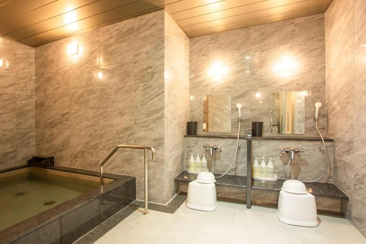 Kuretake Inn Osaka Midousuji Hommachi Hotel