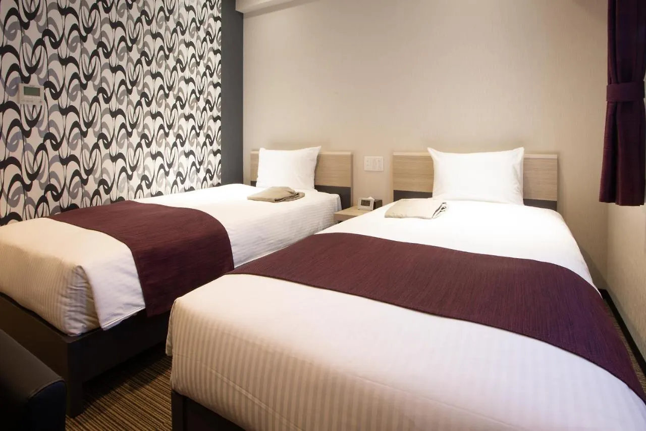 Kuretake Inn Osaka Midousuji Hommachi Hotel