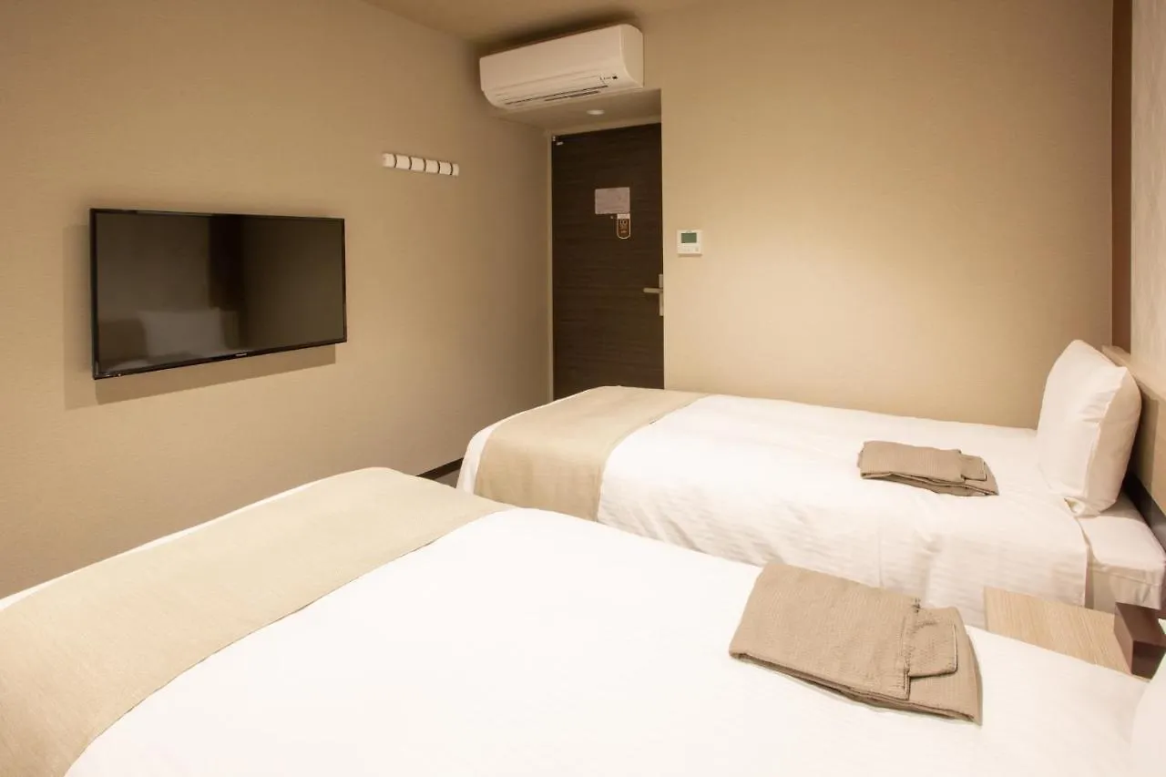 Kuretake Inn Osaka Midousuji Hommachi Hotel