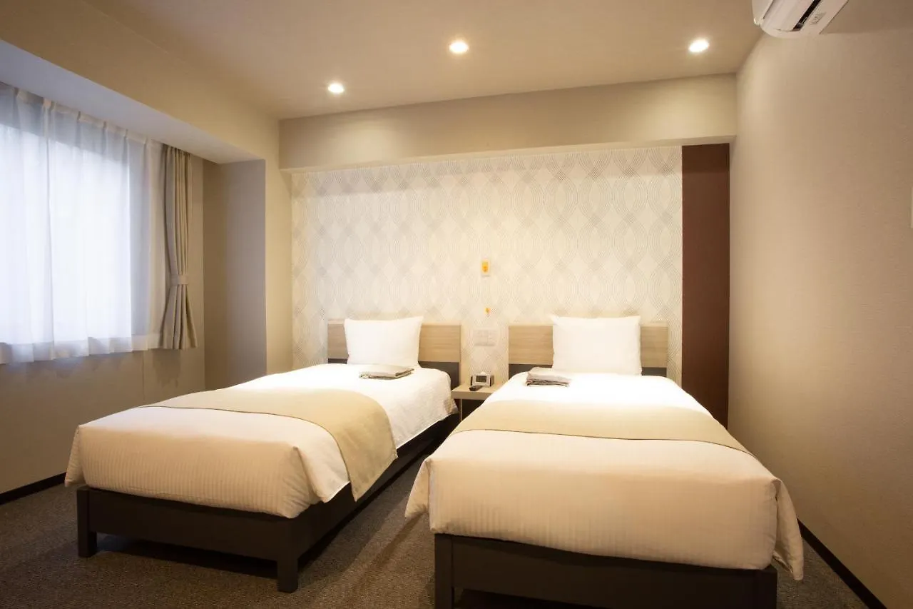Kuretake Inn Osaka Midousuji Hommachi 3*,